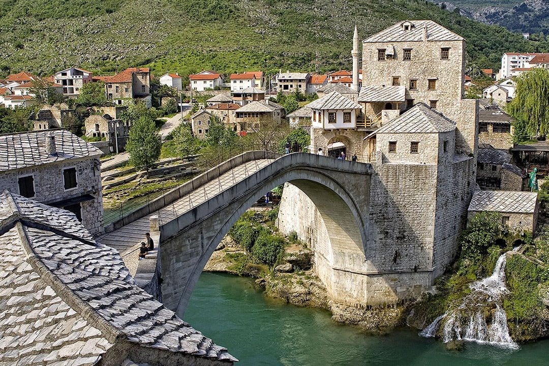 Mostar Köprüsü